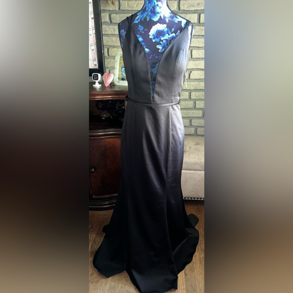 Black dress size 10
